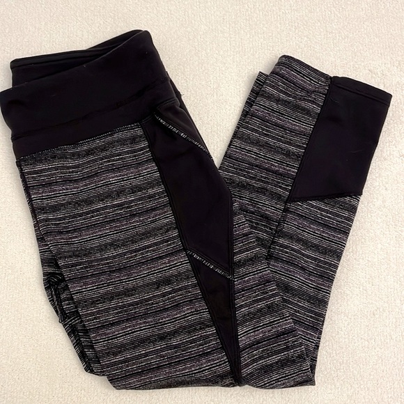 Athleta Energy Workout Running Capris. Black and Purple. Size S. - Picture 2 of 7
